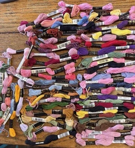Brand New Embroidery Thread 26 Skeins Wide Variety Of Colors COATS*DMC* ALL EXC - Picture 1 of 10