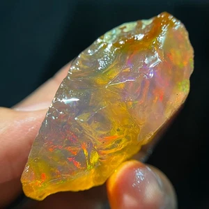 Opal Rough Incredible Natural Ethiopian 153 Carat Welo Multi Fire Opal Gemstone - Picture 1 of 8