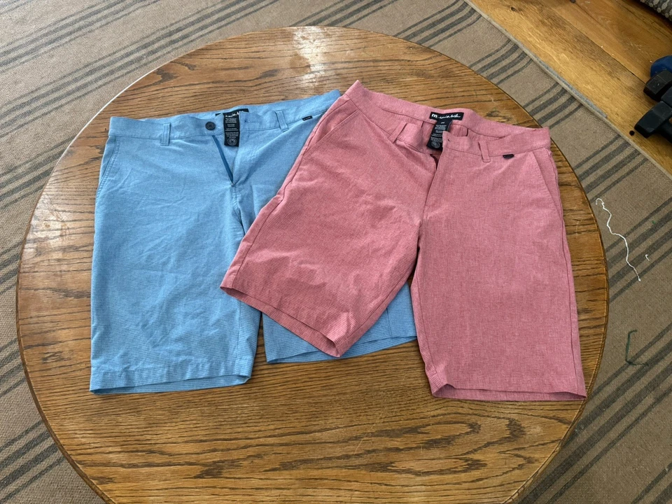 Pantalones Cortos de Golf Travis Mathew Para Hombre Talla 34 Dos Pares Azul Rosa Golf Informales PGA Foto 1 de 4