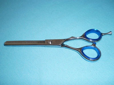 RAZOR EDGE SHEAR, PROFESSIONAL HAIR THINNING SCISSOR HERA SHEAR,GERMAN SHARPNESS - Image 1 of 4