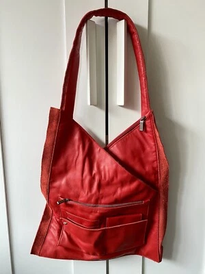Mandarina Duck Asymmetric Coral Leather Shoulder Bag Women for spring strolls - Image 1 of 4
