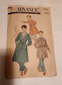 De Colección Advance 7741 Bata Niño Patrón Completo Talla Mediana Años 50 De Colección - Imagen 1 de 2
