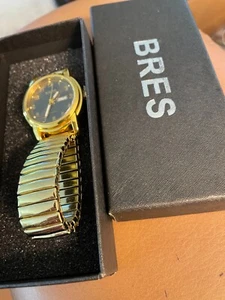 BRES WATCH - NEW IN BOX - GOLD TONE - DATE - Picture 1 of 3