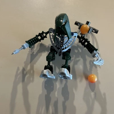 Lego 8929 Bionicle Matoran Of Mari Nui Defilak - 100% Complete With 2 Zamor - Image 1 of 2