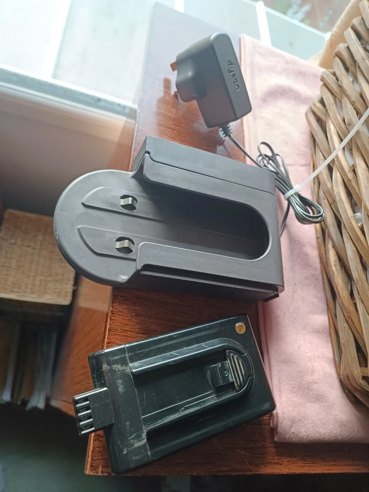 Dyson DC16 Base Station Grey with Power Adapter for Handheld Vacuum Cleaners - Image 1 of 4