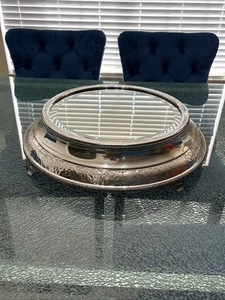 Soporte de pastel espejado plataforma vintage de 1920 con patas - diseño frondoso desplazado - Imagen 1 de 10