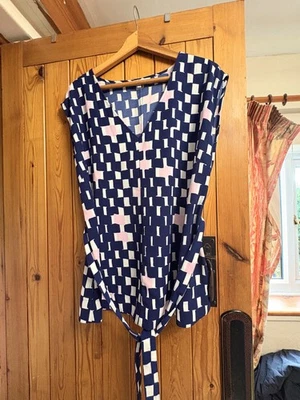 Jasper Conran Top Navy White Pink Size 14 Holiday Crepe V Neck Geometric  - image 1 of 4