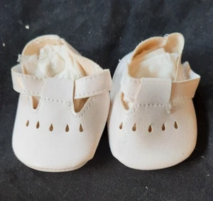 VINTAGE WHITE LITTLE MARY JANES - Picture 1 of 3