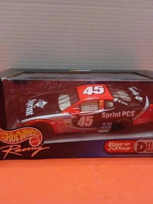 HOT WHEELS NASCAR Racing 2000 45 Sprint PCS 1:24 Race Day Deluxe - Image 1 of 4