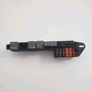 2000-2005 Chevrolet Cavalier 2.2L OEM underhood fuse box 00 01 02 03 04 05 - Picture 1 of 18
