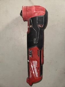Multiherramienta oscilante Milwaukee Fuel 2526-20 12V (falta pasador) - Imagen 1 de 2