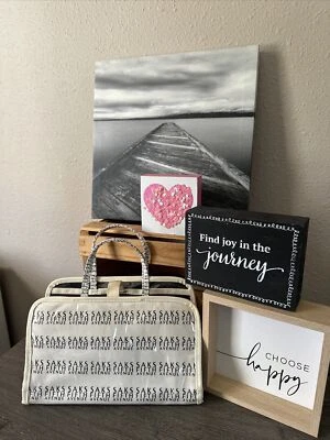 Bolso de joyería de maquillaje de viaje a presión con logotipo audaz negro + marfil SAKS FIVE AVENUE USADO EN EXCELENTE ESTADO COMO NUEVO Foto 1 de 4