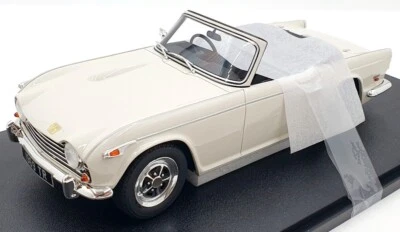 Cult Models 1/18 Scale CML069-04 - Triumph TR5 p.i 1968 - White - Image 1 of 4
