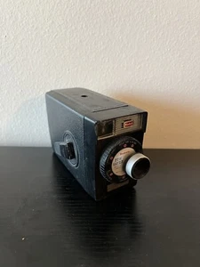 KODAK BROWNIE FUN SAVER MOVIE CAMERA REGULAR 8MM - Picture 1 of 4