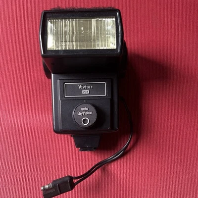 Vivitar Shoe Mount Camera Flash - Auto Thyristor - 283 - Universal Flash Unit - Image 1 of 4