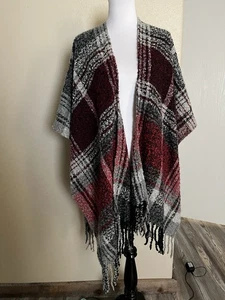 Woolrich Sweater Poncho Wmns One Size Shawl Cape Loose Red Black Gray MSRP $60 - Picture 1 of 5