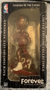 2003 LEBRON JAMES ROOKIE RED JERSEY DRIVING BOBBLEHEAD CLEVELAND CAVALIERS - Picture 1 of 3