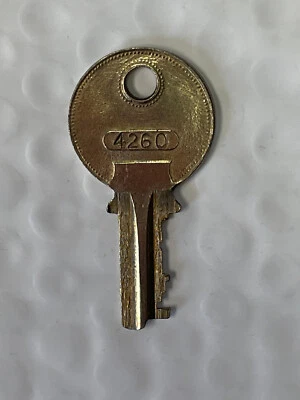 Vintage Excelsior #4260 Key-Luggage Steamer Trunk, Suitcase, Briefcase...NEW - Image 1 of 2