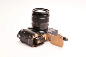 Funda de media cámara de cuero genuino hecha a mano para FUJIFILM X-T1 XT1 negra - Imagen 1 de 8