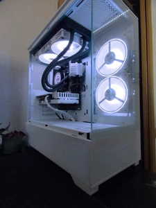 custom gaming pc / gen 12 Intel i3 / RTX 2060 / 16gb / 1tb / white - Afbeelding 1 van 6