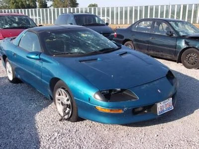 Conjunto de farol direito usado serve: 1995 Chevrolet Camaro 2 Dr exterior individual - Imagem 1 de 4