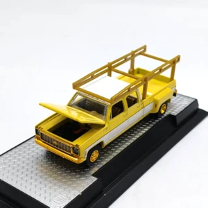 M2 1:64 Chevrolet Stretch Pickup Collector Yellow Car - Picture 1 of 8