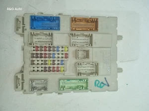 VOLVO V40 BODY CONTROL MODULE FUSE BOX 31453131 - Picture 1 of 4