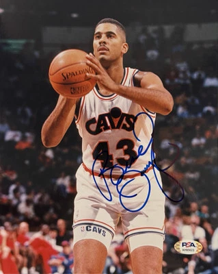 Brad Daugherty Signed Autographed Cleveland Cavaliers 8x10 Photo Psa/Dna - Image 1 of 2