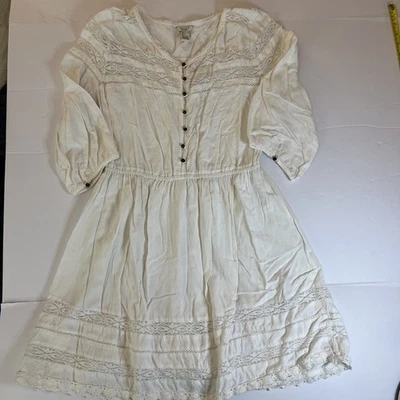 Forever 21 White Dress With Lace And 3/4 Sleeves Size Large - Image 1 of 4