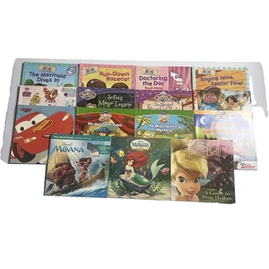 Lot of 15 Disney Jr. And Disney Kids Books - Paperback Children’s Books - Bild 1 von 17