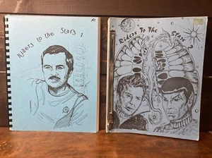 Lotto libri fanzine Star Trek Riders To The Stars 1982-1983 - 2 totali - #1 e 2 - Foto 1 di 16