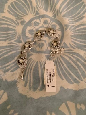 Pulsera de piedra tono plata marca Lucky F214d $39 Foto 1 de 4