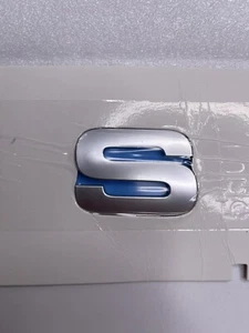 Genuine New Land Rover Discovery Rear Boot Brunel Gray Letter “ S “ 2014+ Sport - Foto 1 di 4