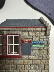 Hornby R7232 OO Harry Potter Hogsmeade Buchungshalle nur Büro kein Bahnsteig - Bild 1 von 4
