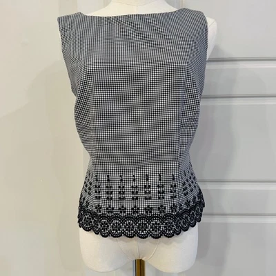 Top Vintage Connected Petite Negro Blanco Guinga Bordado Encaje Talla 8P Foto 1 de 4