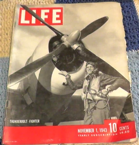 LIFE MAGAZINE NOVEMBER 1 1943 THUNDERBOLT FIGHTER JEEP KHAKI WOMEN MILITARY WWII - Picture 1 of 6