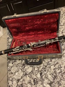 Vintage Collectible Bundy Resonite Clarinet by Selmer Complete w/ Original Case - Picture 1 of 11