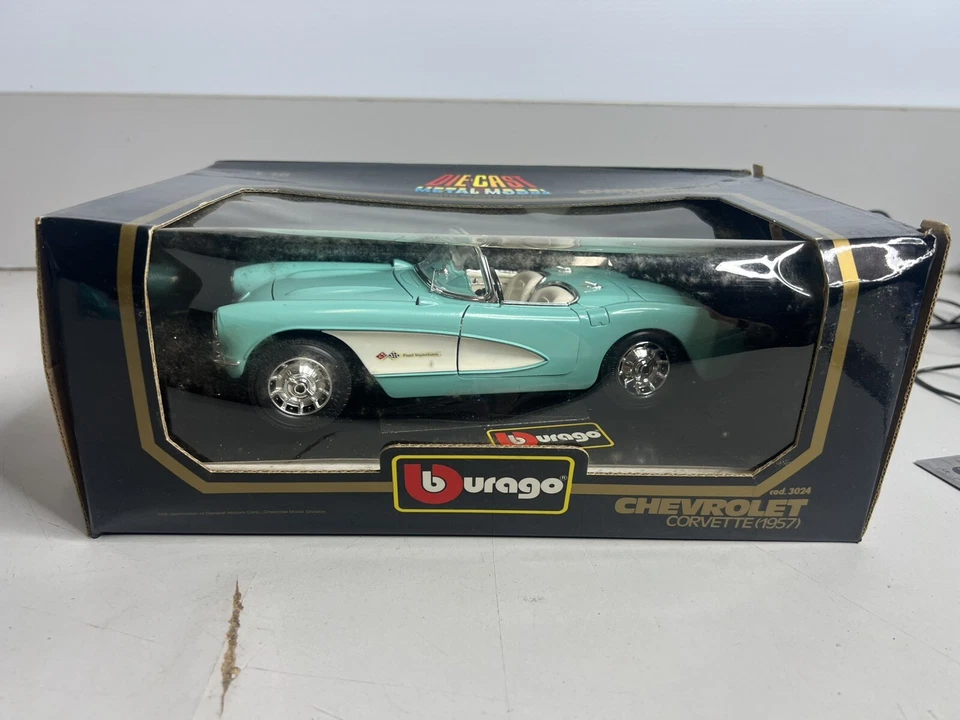 1/18 Bburago 1957 Chevrolet Corvette Die Cast Collectible Car Still 1983