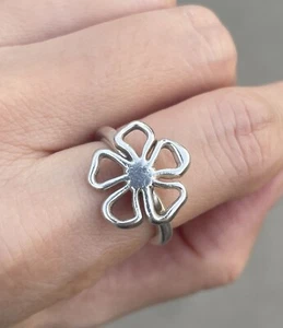 Auth Tiffany & Co. 925 Sterling Silver Stencil Cutout Open Flower Ring SZ 5 - Picture 1 of 16