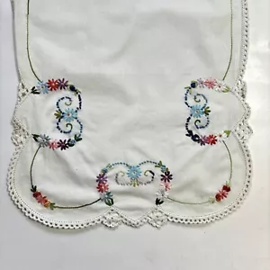 Embroidered Hearts Floral Dresser Scarf Lace Edge Runner Vintage Cottage Core - Picture 1 of 5