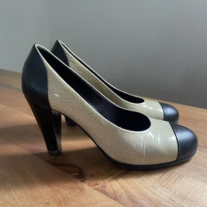 Jil Sander Black Beige Embossed Leather Cap Toe Chunky Heels Pumps EU 38 US 7 - Picture 1 of 8