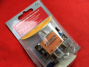 Monster Cable 1 GHz 2 way RF splitter 112786-00 - Bild 1 von 2