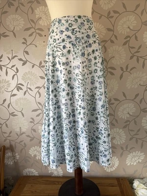 Floral Skirt Dash Size 14 Midi White Blue Cotton Flared - Image 1 of 4
