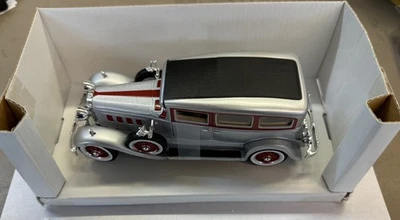 Coche fundido a presión Anson 1931 Peerless sedán #10101 nuevo en caja súper detallado plateado/rojo Foto 1 de 4