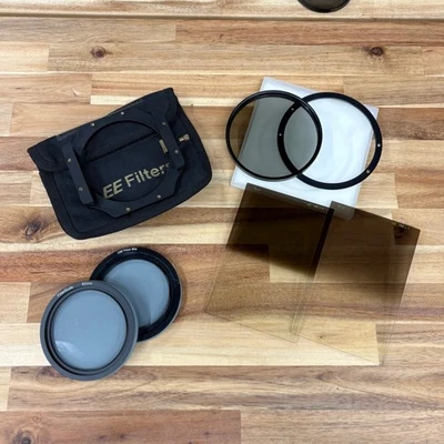 Lee Filters Foundation Kit 100mm Filter System - 105mm Polarizer GND 77mm 82mm - Image 1 of 4