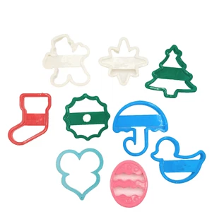 9 cortadores de galletas Wilton Minnie Mouse estrella muñeco de nieve medias paraguas huevo de pato - Imagen 1 de 10