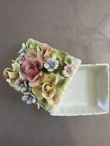 Flores Crown Staffordshire hechas a mano - Imagen 1 de 7
