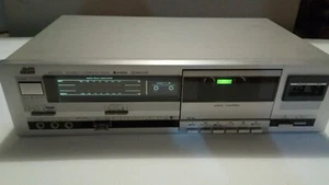 JVC KD-D30 Stereo Cassette Deck, powers up, tape mechanism faulty, parts/repair - Bild 1 von 7