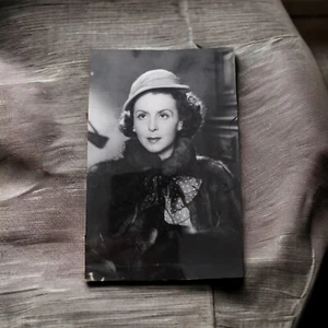 Photo signed by Renée Saint Cyr Au Touquet 1949 - Picture 1 of 3