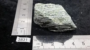 SERPENTINE pierre brute mineraux lithotherapie collection esoterisme reiki - Picture 1 of 2